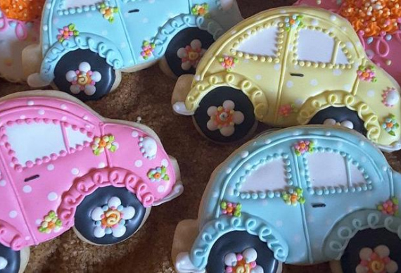 пряник в виде машины на свадьбу 5