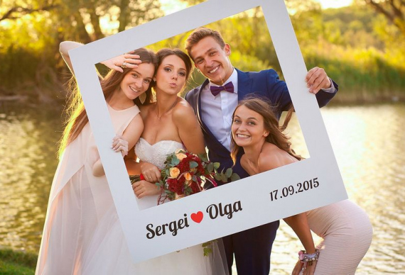Рамки социальных сетей на свадьбе